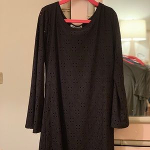 Bloomingdales girls mini black dress. Great condition. Loose sleeves. Pinc